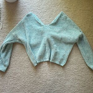 V neck crop knit sweater